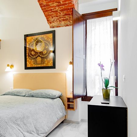 Cavour Central Apartment Turin Exterior photo